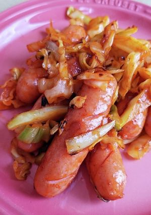 ウインナーとキャベツのケチャバター炒め-レシピのメイン写真