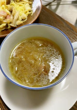 圧力鍋で超簡単！節約鶏がらオニオンスープ-レシピのメイン写真