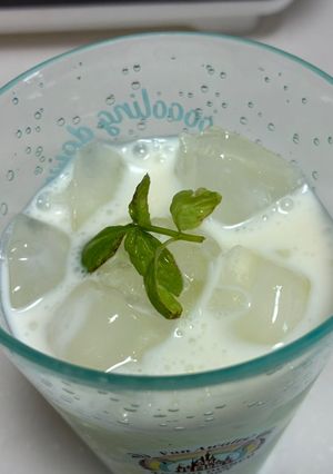 簡単ラッシー・牛乳とヨーグルトあったら作って〜😋-レシピのメイン写真