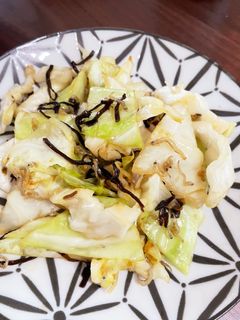 キャベツとじゃこの塩昆布炒め-レシピのメイン写真