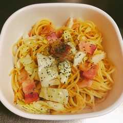 รูปของ 春キャベツとベーコンのコンソメパスタ