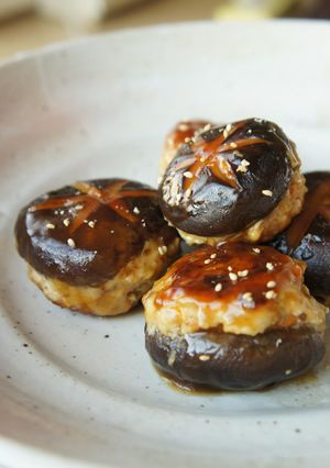 肉厚しいたけで*鶏ひき肉詰め-レシピのメイン写真