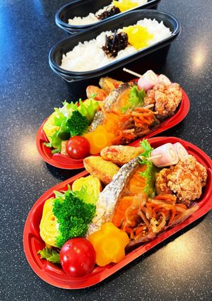 高校生弁当　鮭弁当　2022 4月8日-レシピのメイン写真