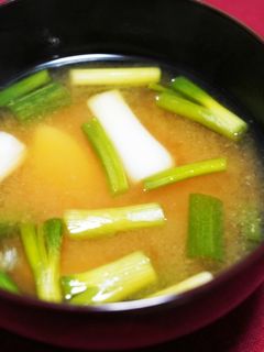 長芋とわけぎの味噌汁-レシピのメイン写真