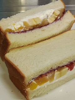 かんたんフルーツサンド~ブルーベリー味-レシピのメイン写真