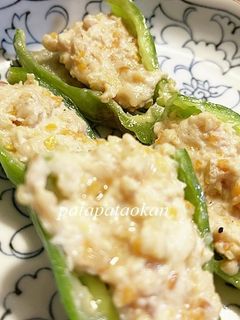 鶏ミンチでピーマンの肉詰め-レシピのメイン写真