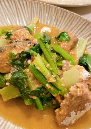 調味料ナシ！鯖味噌缶と小松菜炒め-レシピのメイン写真