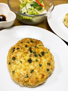 七味で味付け 簡単ニラ入り豆腐ハンバーグ-レシピのメイン写真