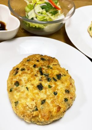 七味で味付け　簡単ニラ入り豆腐ハンバーグ-レシピのメイン写真