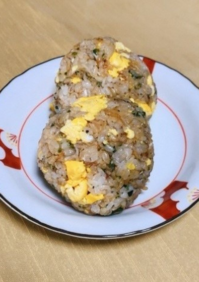 【学生】おかかとしらすのいり卵おにぎり-レシピのメイン写真