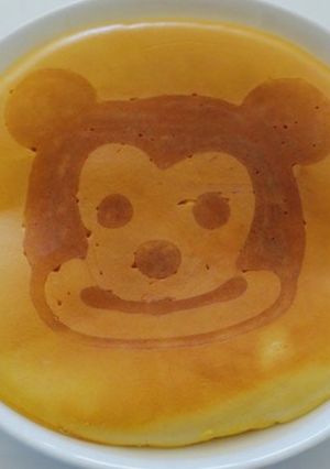 ミッキーマウスのイラスト入りホットケーキ-レシピのメイン写真