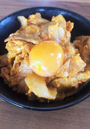 調味料不要!豚キムチ卵とじ+追い黄身-レシピのメイン写真