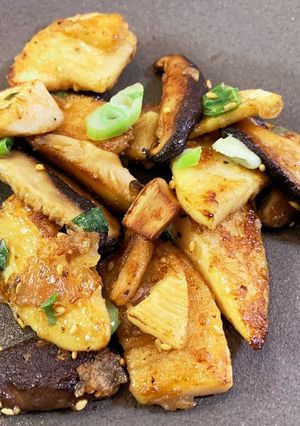 米粉でカリッと！筍と椎茸のバター醤油炒め-レシピのメイン写真