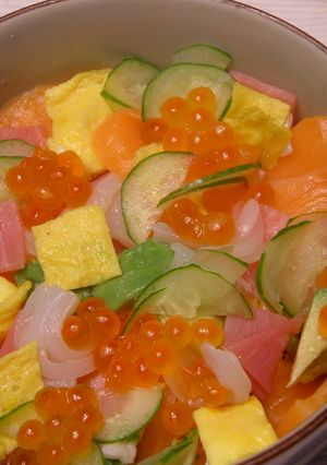 春をさきどり!おいしいカリフォルニア丼-レシピのメイン写真