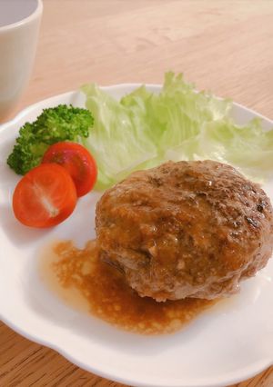 ご飯がすすむ♪ 焼肉のたれでハンバーグ-レシピのメイン写真
