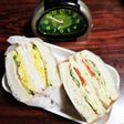 ☆朝のハムチーズ卵と野菜ハムチーズサンド