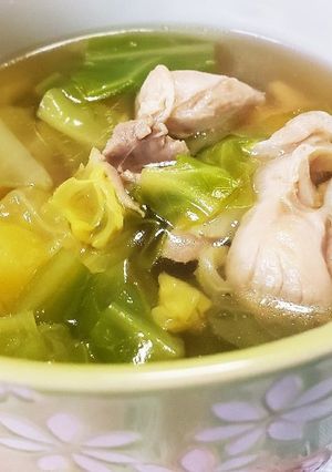 鶏肉とキャベツのスープ-レシピのメイン写真