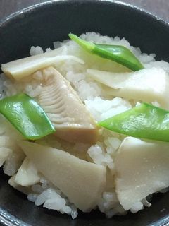 たけのこご飯(白だし炊き込みご飯)-レシピのメイン写真