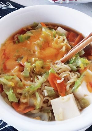作ったラーメンにチーズをinするだけ!-レシピのメイン写真
