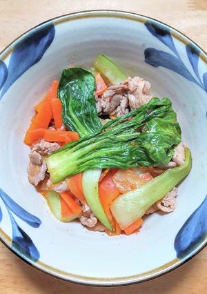 豚こま肉とチンゲン菜のキムチ炒め-レシピのメイン写真