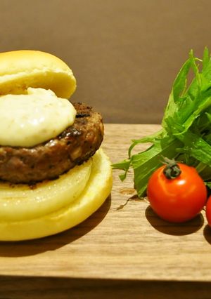 ごまと味噌のチーズたっぷりハンバーガー-レシピのメイン写真