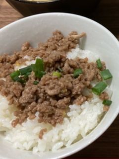 甘めそぼろ丼-レシピのメイン写真