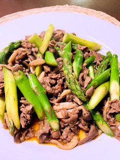 簡単台湾風!牛肉とアスパラの豆板醤炒め-レシピのメイン写真
