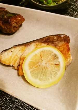 ブリのごま油塩焼き-レシピのメイン写真