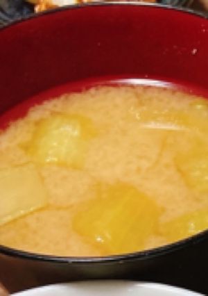チンゲンサイとしめじのお味噌汁-レシピのメイン写真