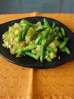 新じゃがいもとアスパラのカレー炒め-レシピのメイン写真