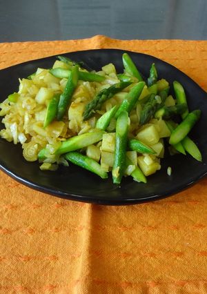 新じゃがいもとアスパラのカレー炒め-レシピのメイン写真