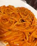 雑なパスタのトマトクリームなソース