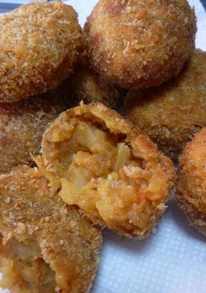 カレーリメイク☆カレーコロッケ-レシピのメイン写真