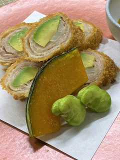 アボカドと新玉葱・豚巻きフライ -レシピのメイン写真