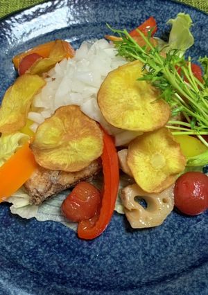 マカ、新玉ねぎ入り彩りが鮮やか鯛のマリネ-レシピのメイン写真