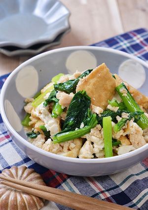 厚揚げと小松菜のピリ辛鶏そぼろ-レシピのメイン写真