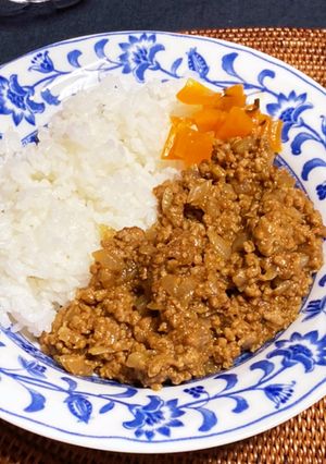 市販のルーで挽肉ドライカレー-レシピのメイン写真
