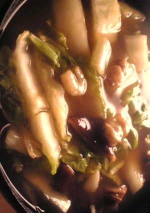 海老とイカと蛤と白菜と椎茸の中華風スープ-レシピのメイン写真