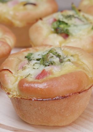 マフィン型で可愛い春野菜のキッシュパン-レシピのメイン写真