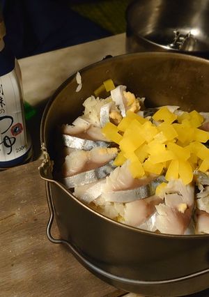 薪ストーブでサバたくご飯-レシピのメイン写真