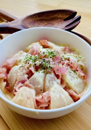 簡単！新玉ねぎとベーコンのレンジ蒸し-レシピのメイン写真