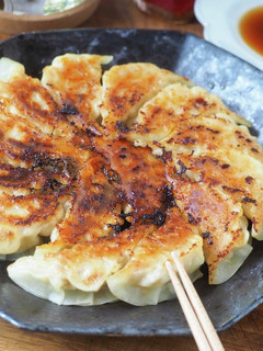 簡単ジューシー!新玉ねぎ餃子♪-レシピのメイン写真