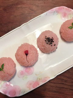 桜色おにぎり-レシピのメイン写真
