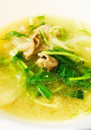 水菜と新玉ねぎと豚肉のほっこりお味噌汁-レシピのメイン写真