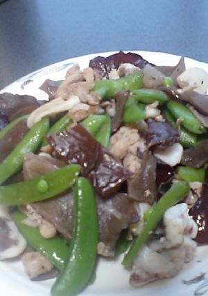 国産きくらげとさやえんどうの豚肉炒め!-レシピのメイン写真