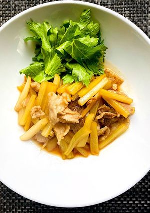 セロリと豚肉のきんぴら-レシピのメイン写真