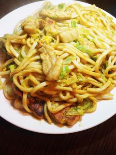 春キャベツと豚肉のカレー風味焼きうどん-レシピのメイン写真