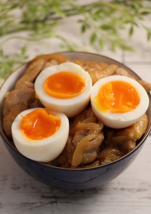 悪魔の親子丼　ごろごろ肉卵にとろとろ玉葱-レシピのメイン写真