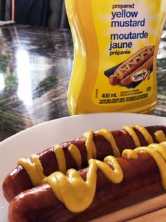 焼きソーセージにイエローマスタード-レシピのメイン写真