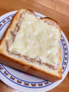 激旨ベストマッチ☆ツナマヨチーズトースト-レシピのメイン写真